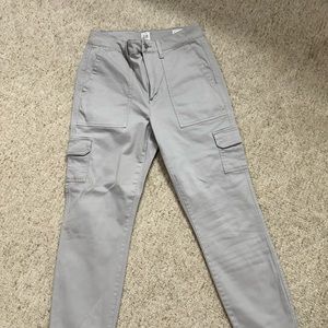 Gap factory vintage slim cargo pants in gray.